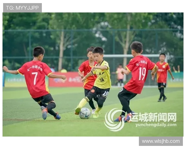 本轮足球比赛精彩瞬间回顾:激战四十分钟,表现值得关注 本轮足球比赛精彩瞬间回顾:激战四十分钟,表现值得关注