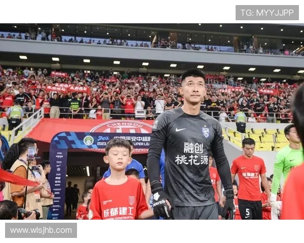 中超自由球员现状：多名球员待签约，转会市场走势清晰